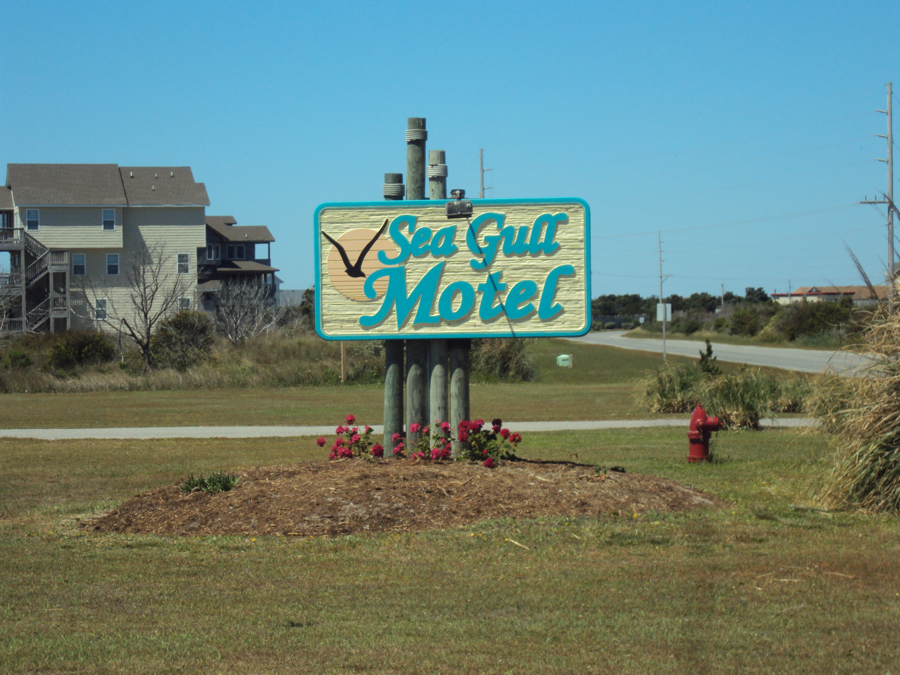 Tentative plans call for 100 room, 6-story hotel on the lot where the Sea Gull Motel currently stands, although the developer stresses the plans are tentative. Photo Greenmap.org.